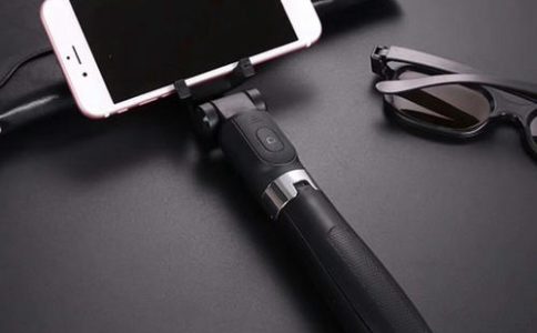uv紫外黄瓜视频app网站打标机在自拍杆行业的应用